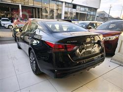 نیسان ئەلتیما